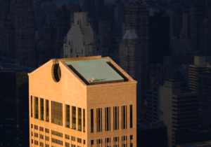 550 Madison Ave - Featured